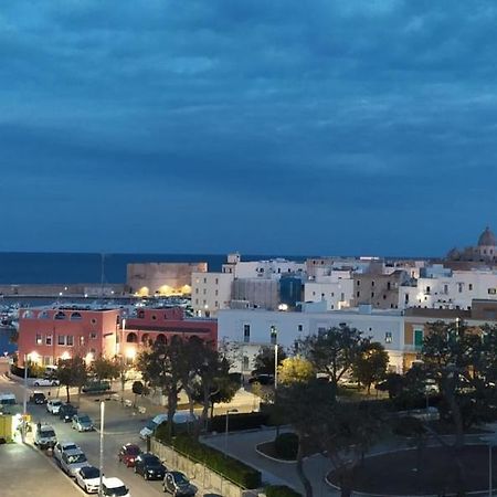 Apartamento La Casa Di Gino Monopoli Exterior foto